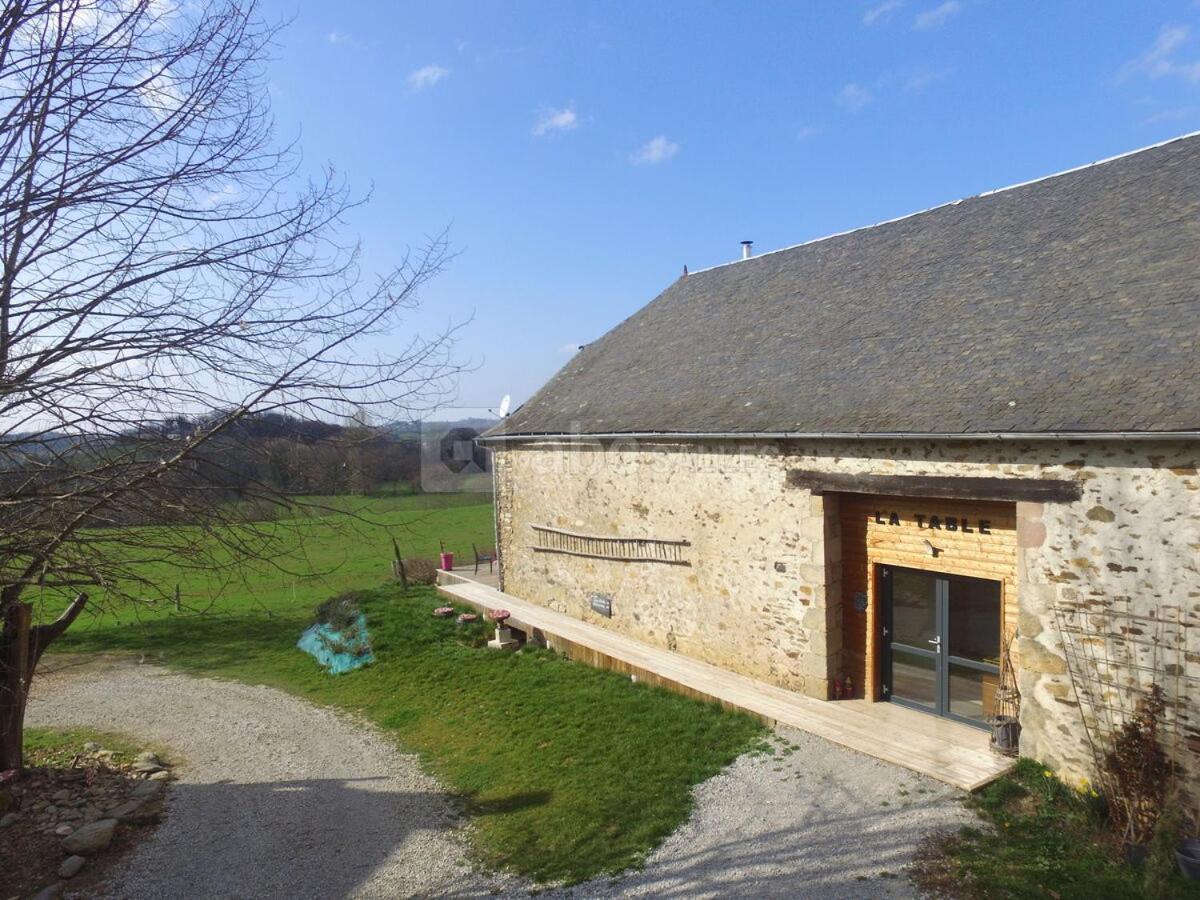 Bed and Breakfast Domaine De La Clauzade Saint-Germain-les-Vergnes Esterno foto
